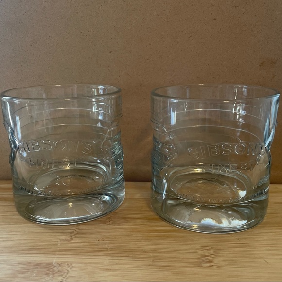 Two Gibson Finest Canadian Whiskey Glasses Tumblers. - Picture 2 of 4